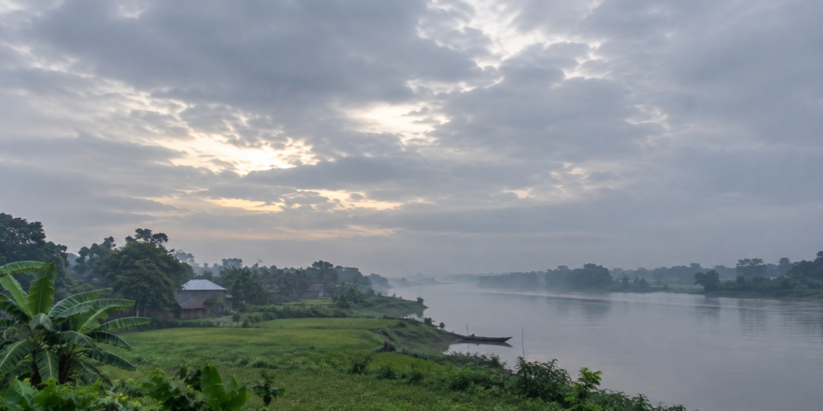 বিকেল মেঘলা আবহাওয়া
